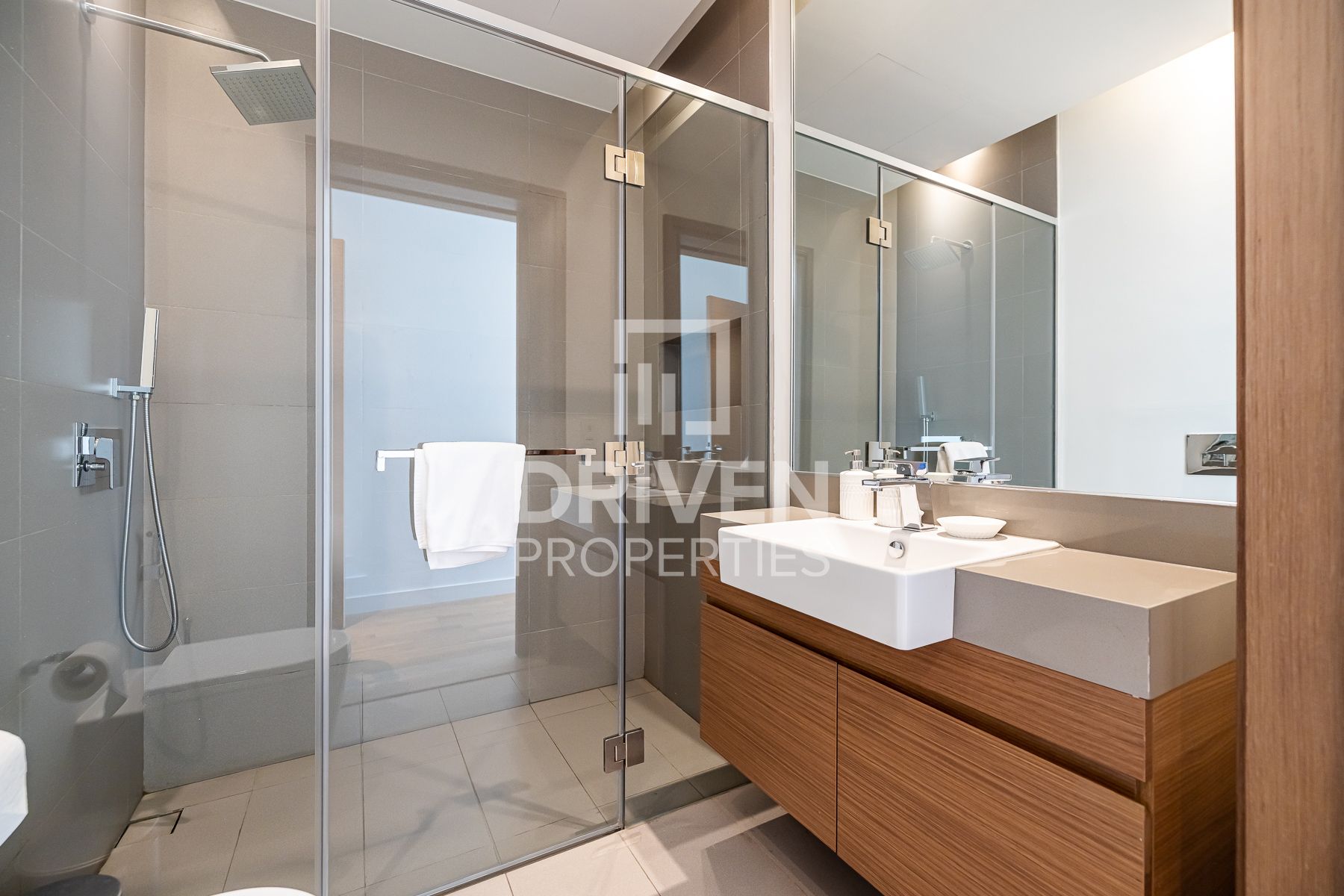 Vacant Apartment with Maids Room and Open View