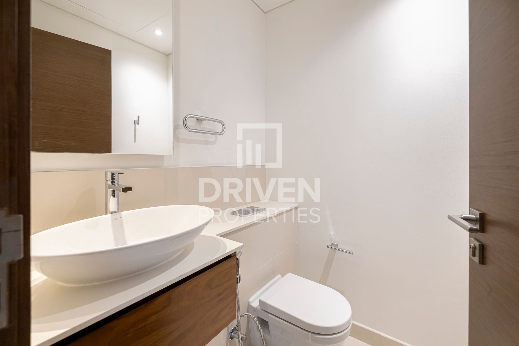 Spacious Unit with Maid’s and Storage Room