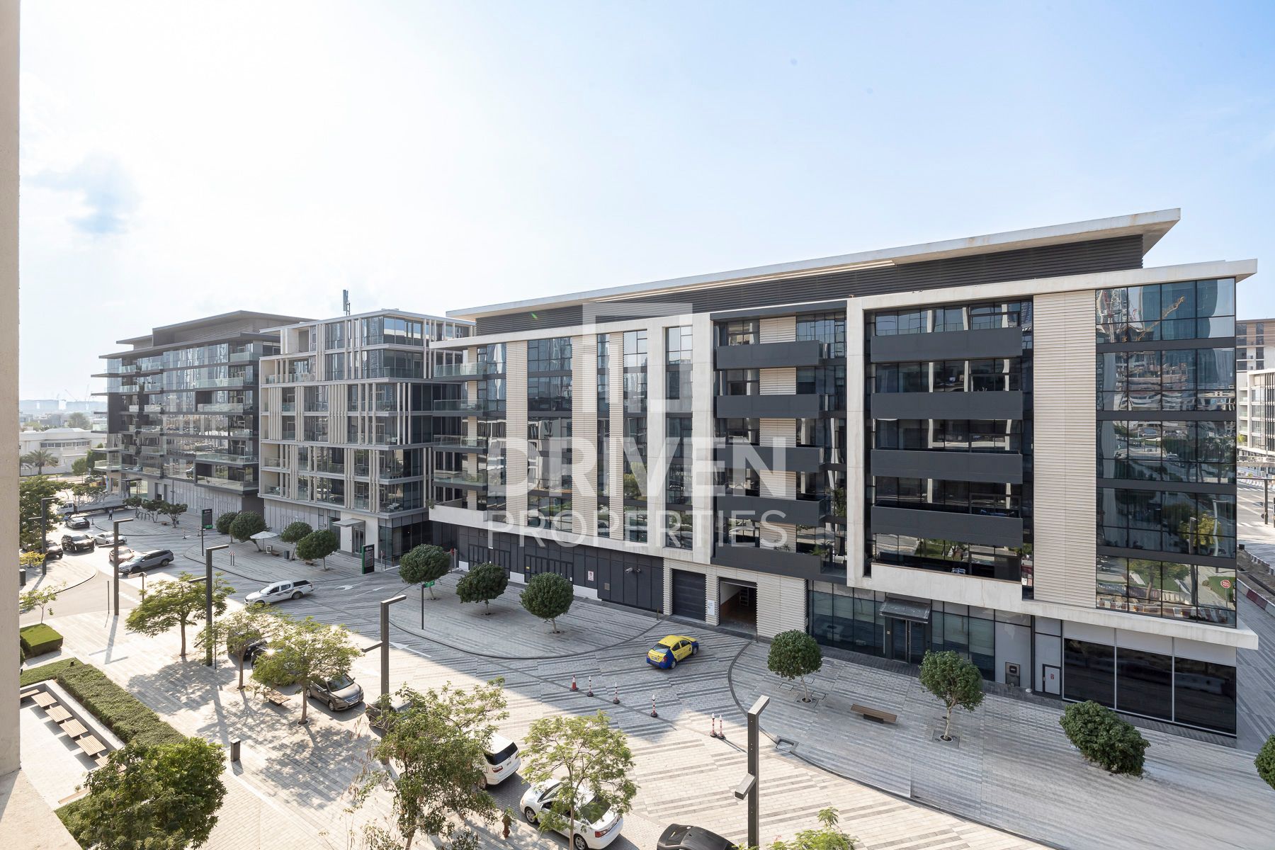 Spacious Unit with Maid’s and Storage Room