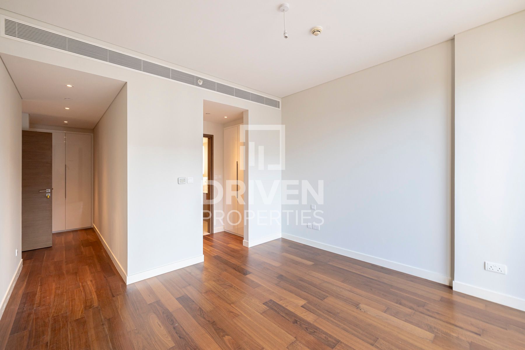 Spacious Unit with Maid’s and Storage Room