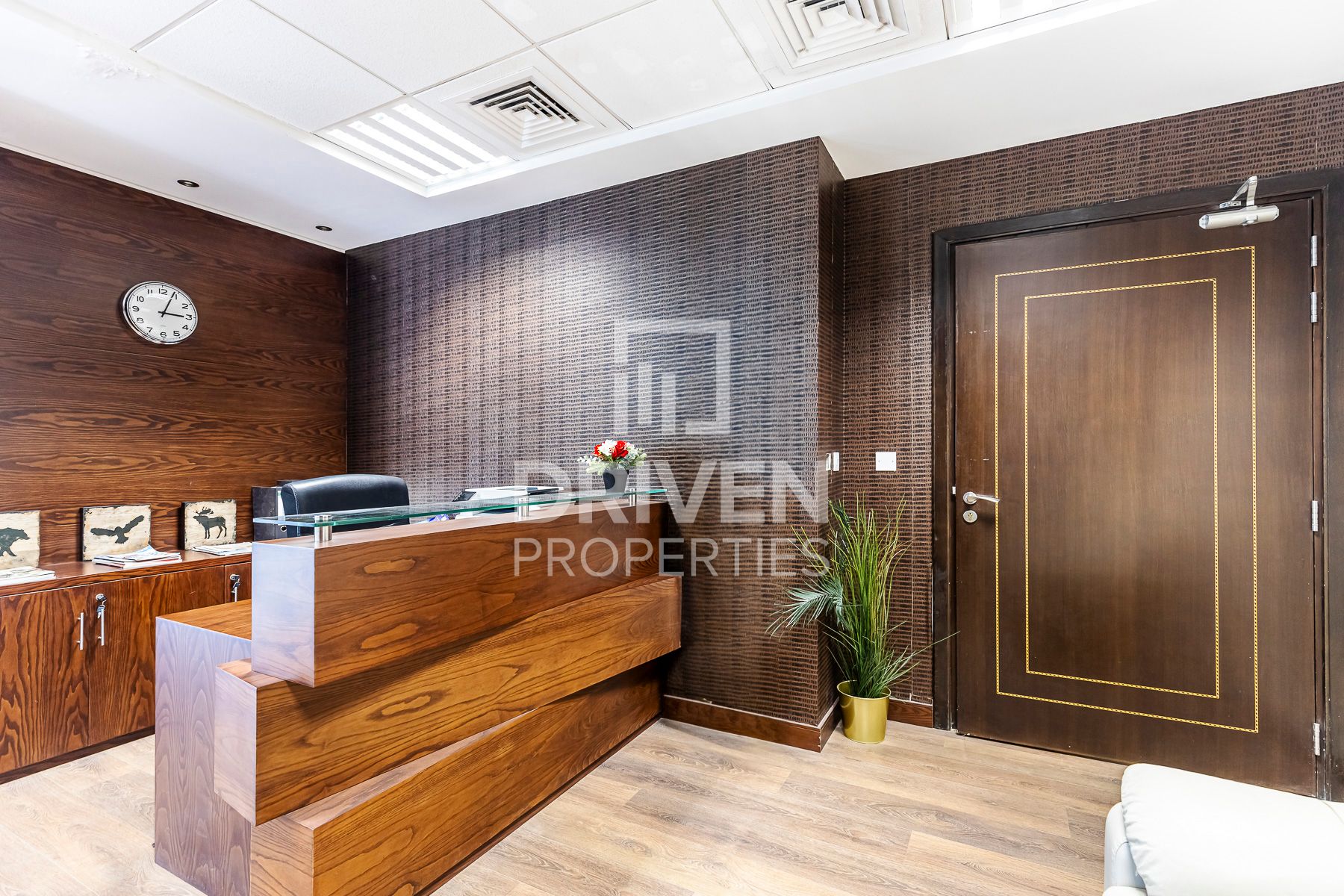 Fully Fitted and Furnished Office Vacant