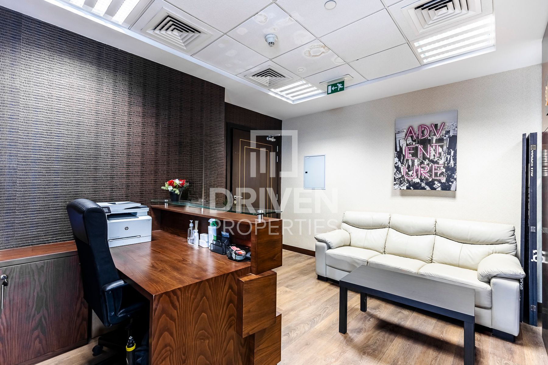 Fully Fitted and Furnished Office Vacant