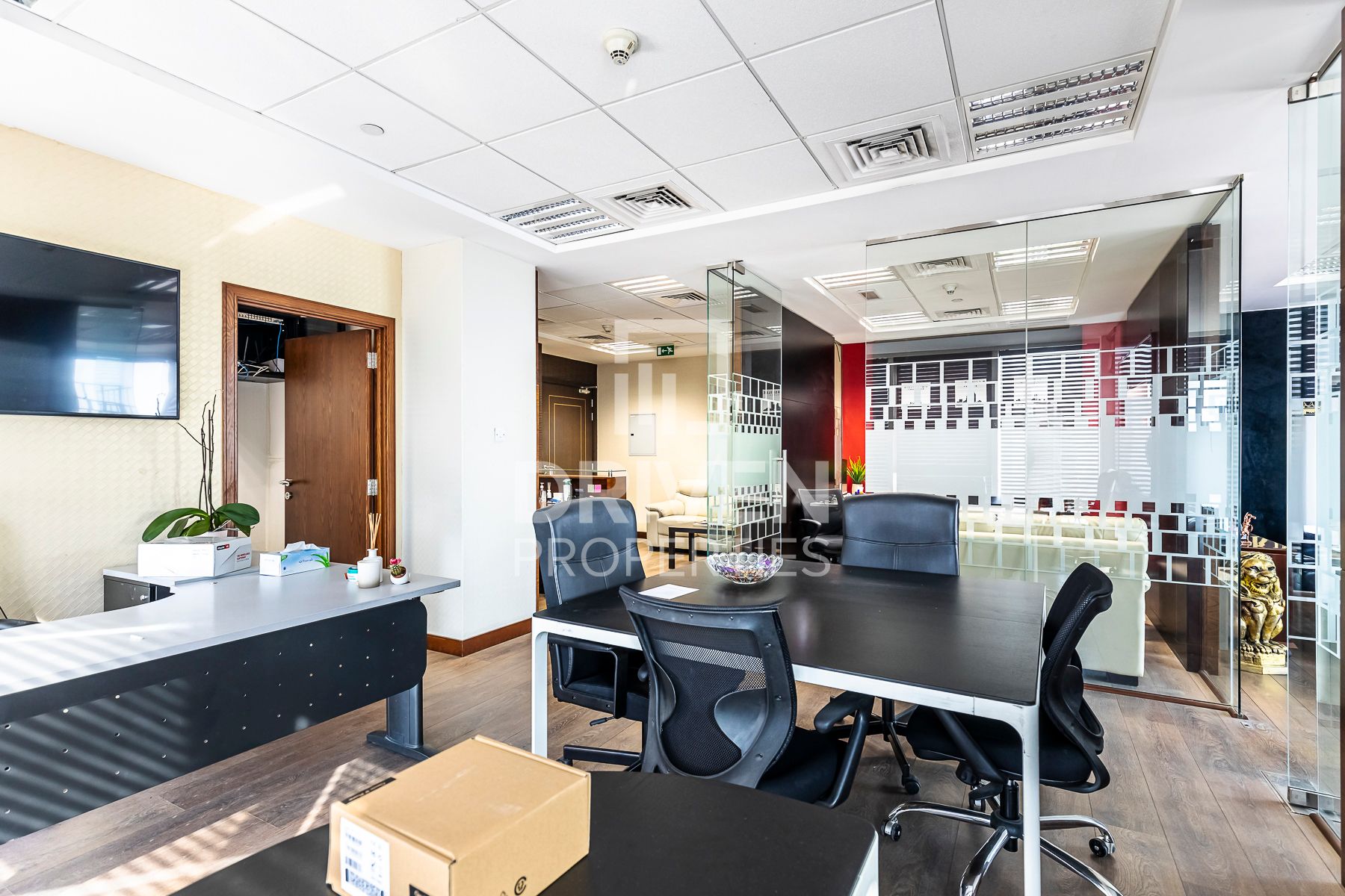 Fully Fitted and Furnished Office Vacant