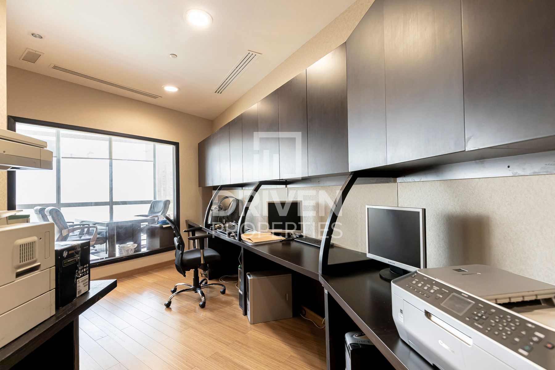 Fully Furnished Lake View Near Metro