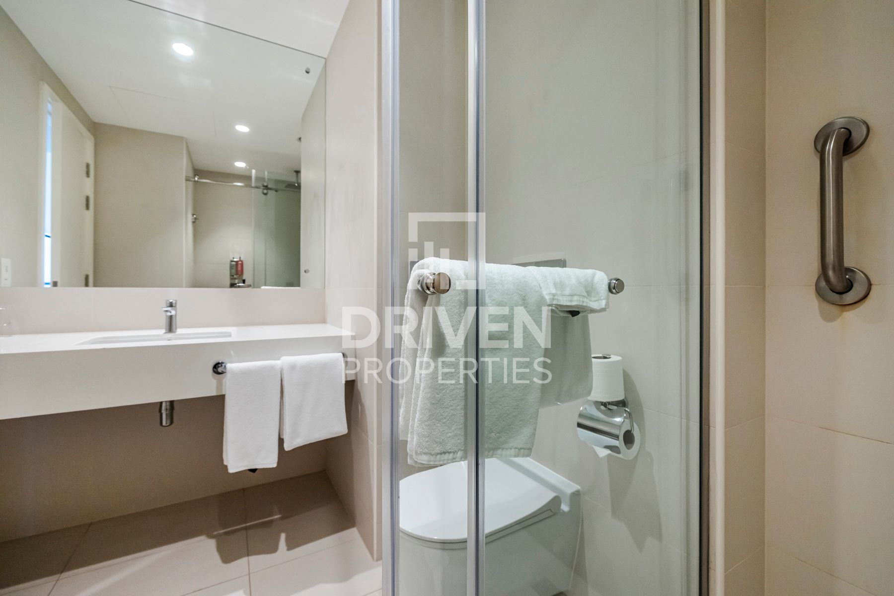 Serviced Apartment Best Location Burj View