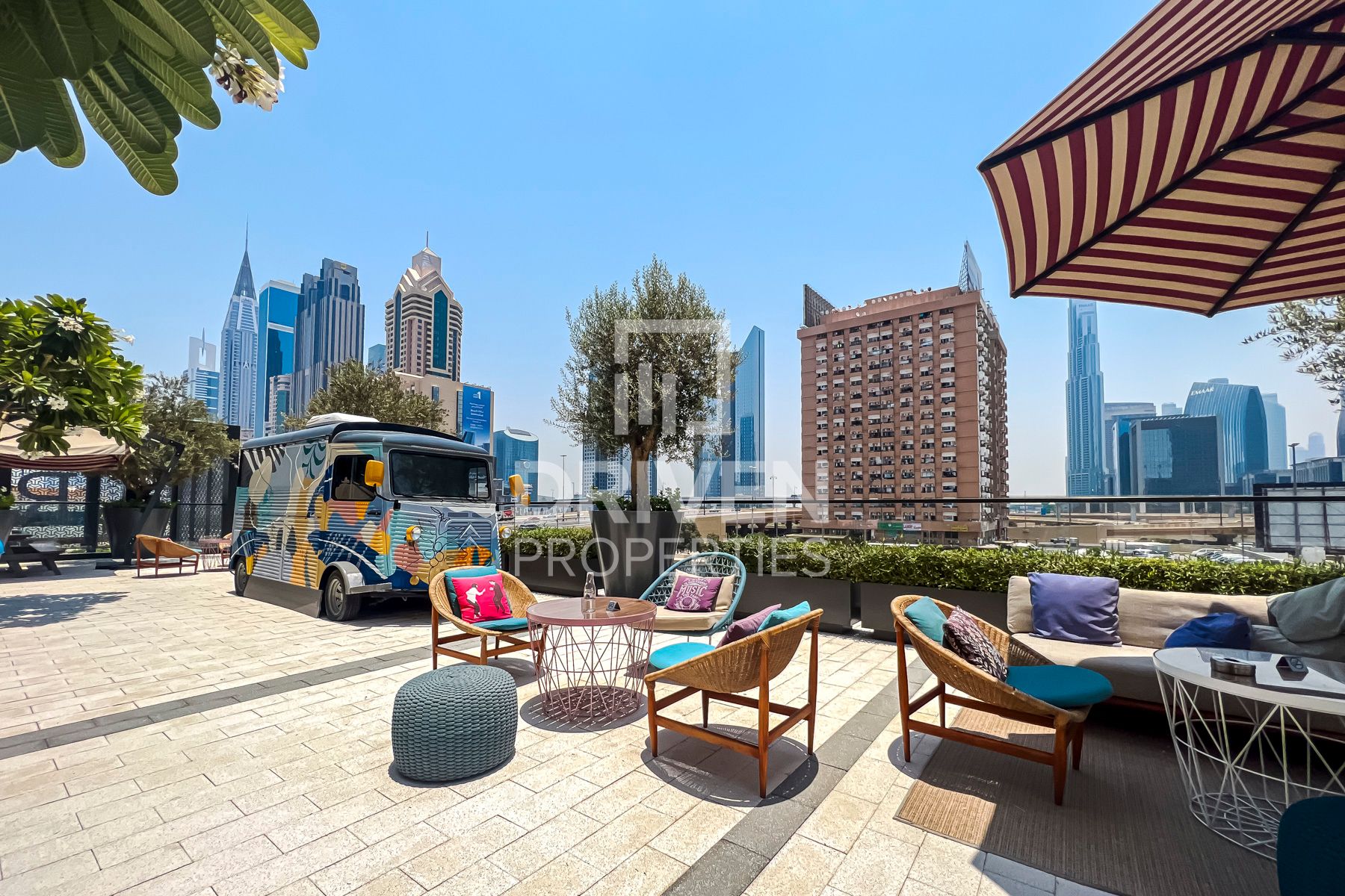 Serviced Apartment Best Location Burj View