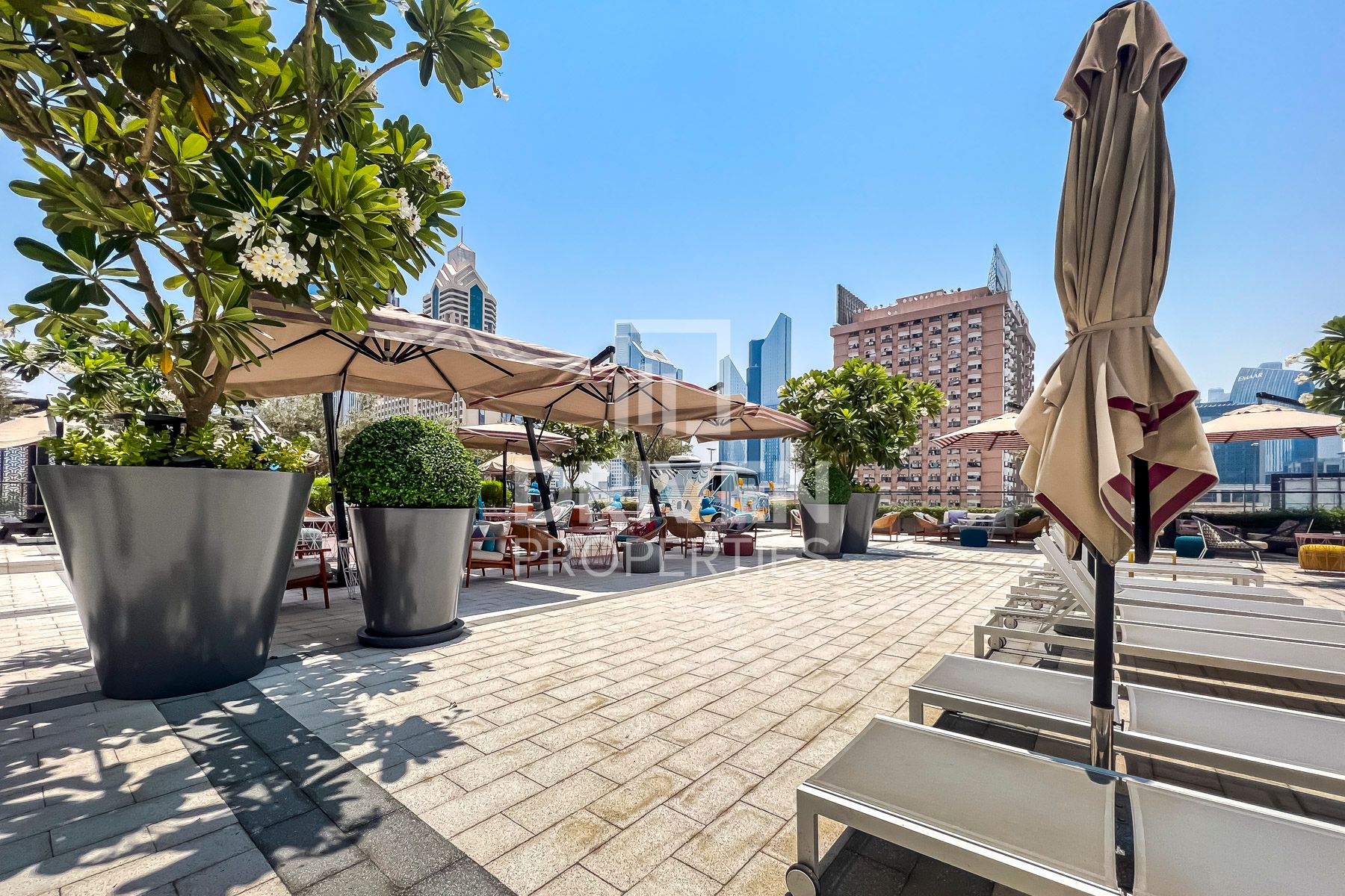 Serviced Apartment Best Location Burj View