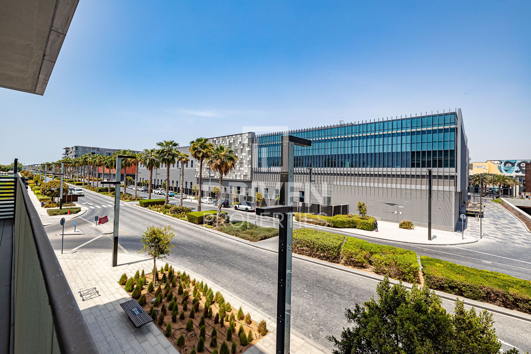 Spacious and Modern Layout Prime Area