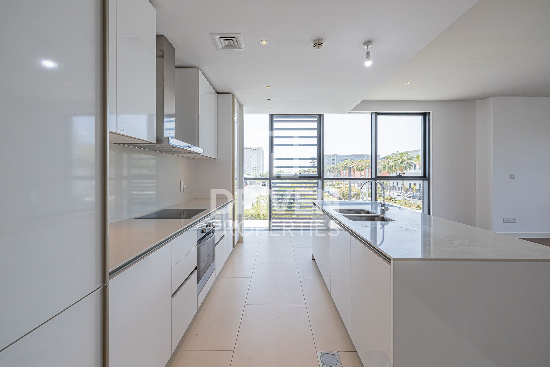 Spacious and Modern Layout Prime Area