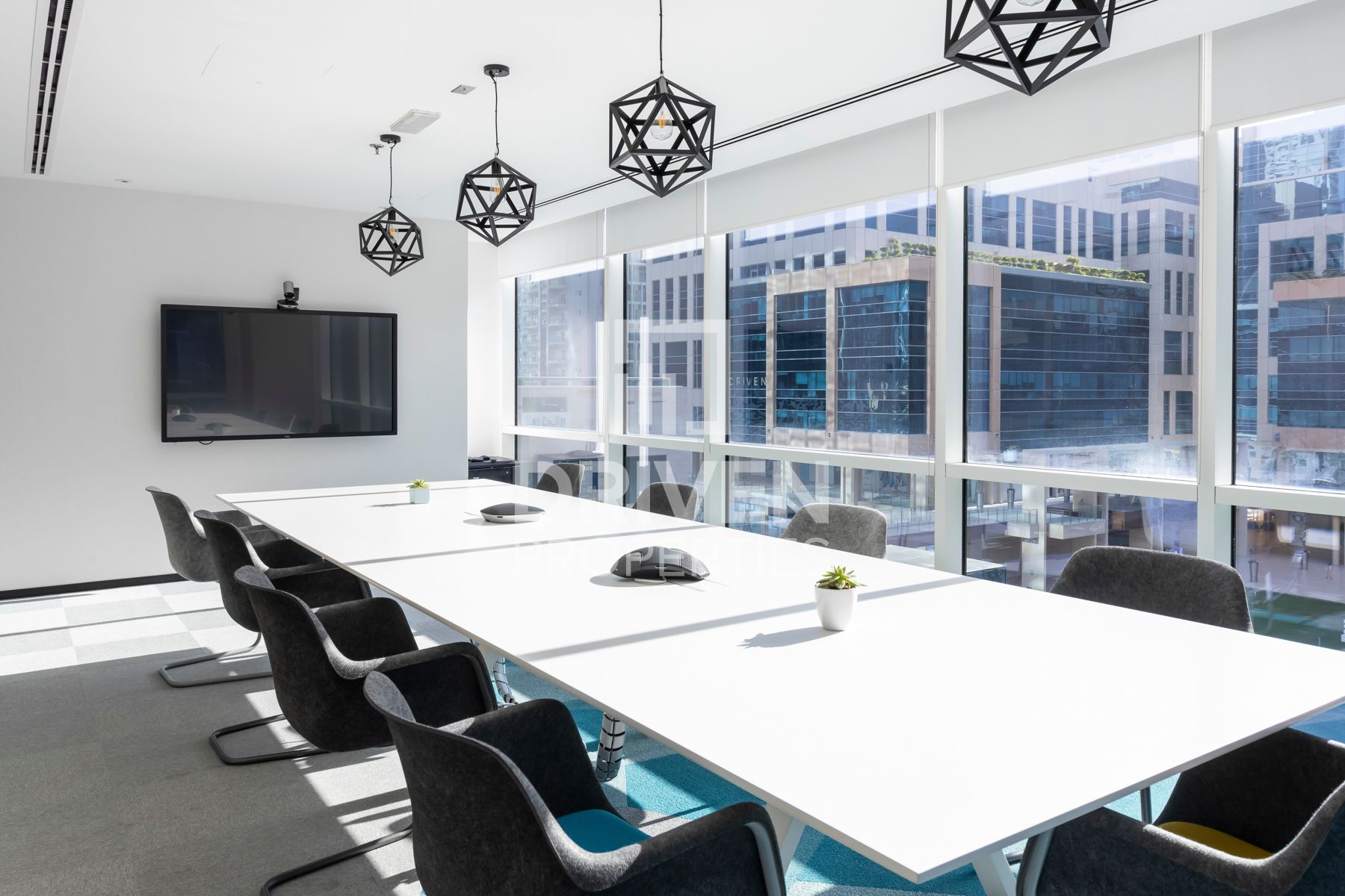 Stylish and Unique Office Well Managed