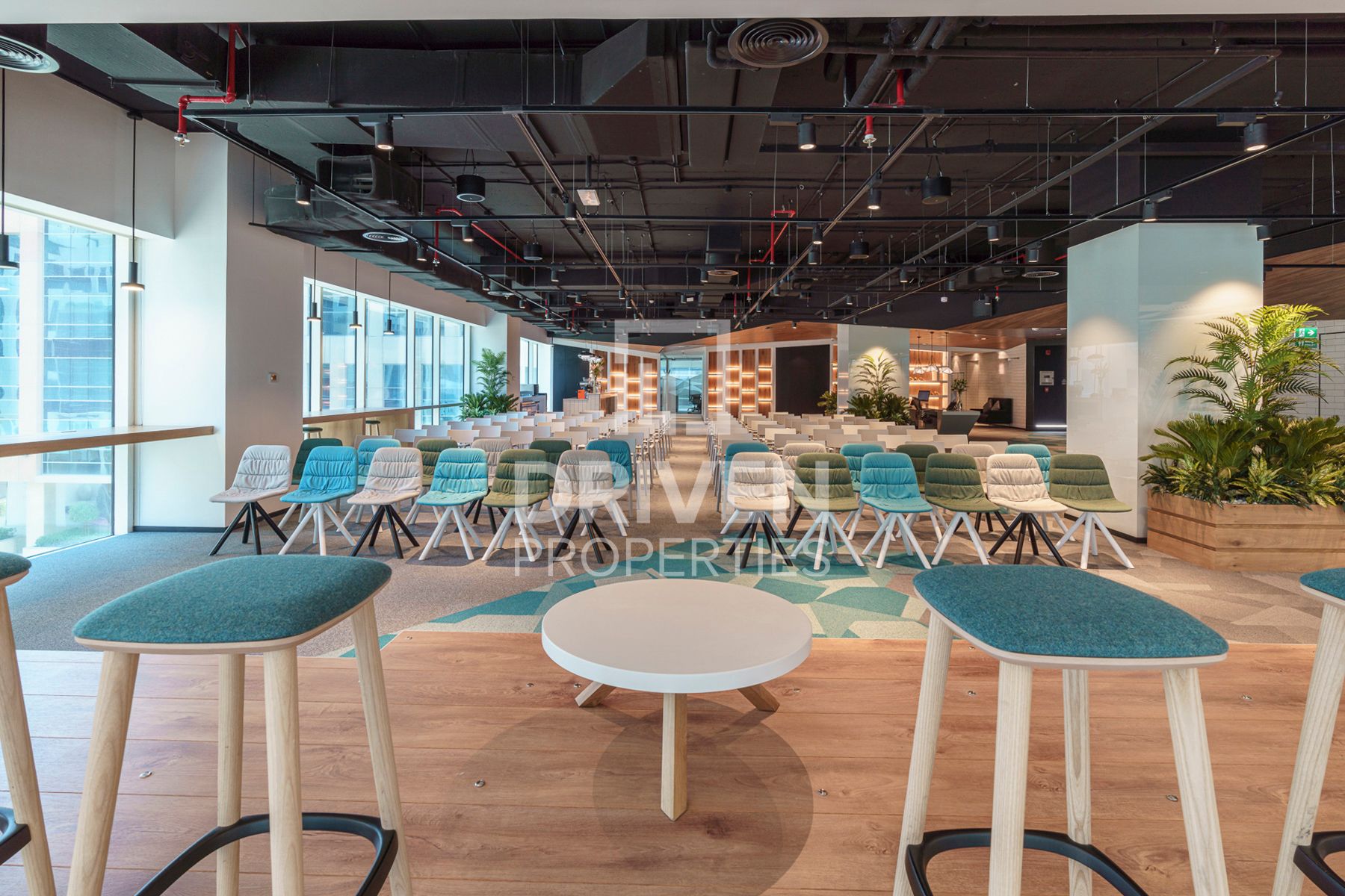 Stylish and Unique Office Well Managed