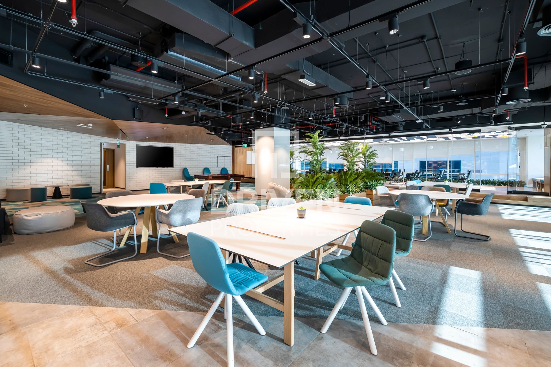 Stylish and Unique Office Well Managed