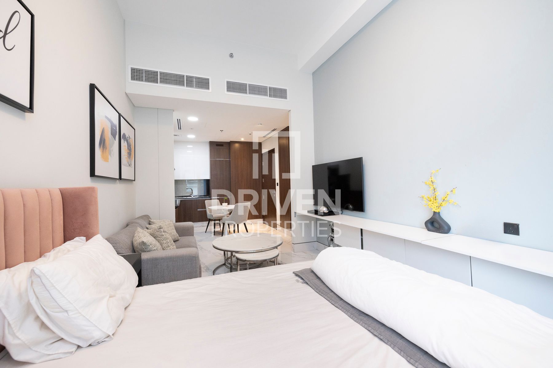 Great Location Fully Furnished Canal View