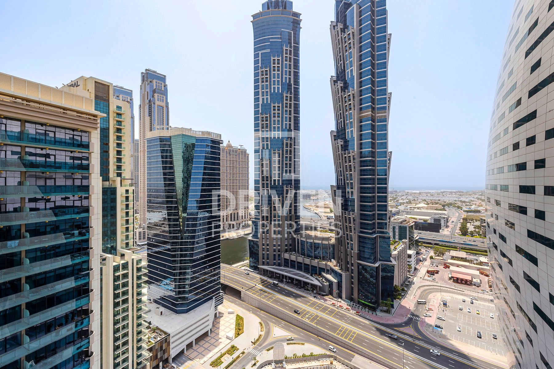 Fully Furnished 12 Cheques Prime Location