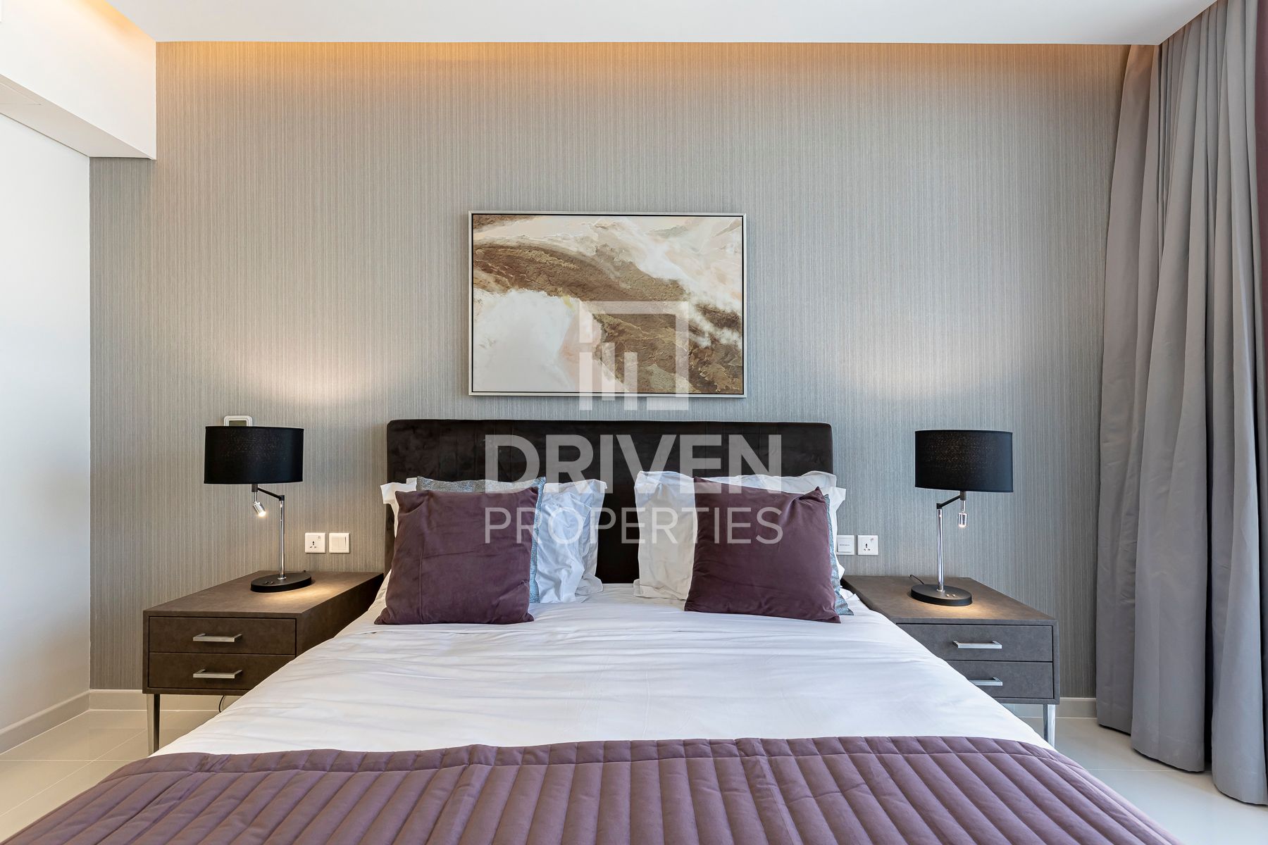 Fully Furnished High Floor with Canal View