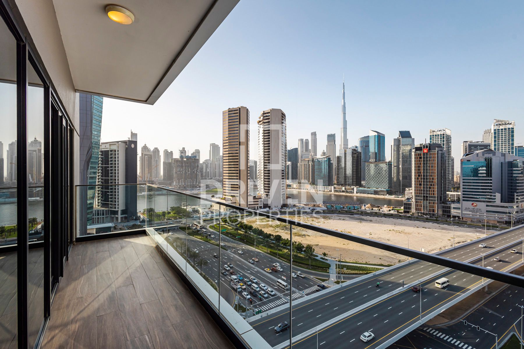 Spacious Layout Modern Furnished Available