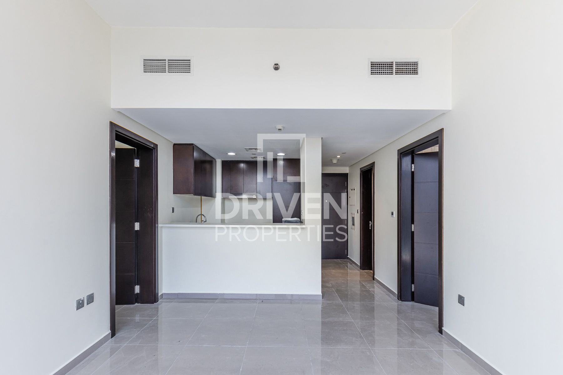 Spacious Layout High Floor Small Balcony