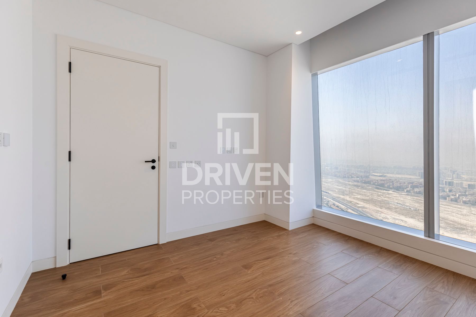 Modern Layout Ready to move-in Sea View