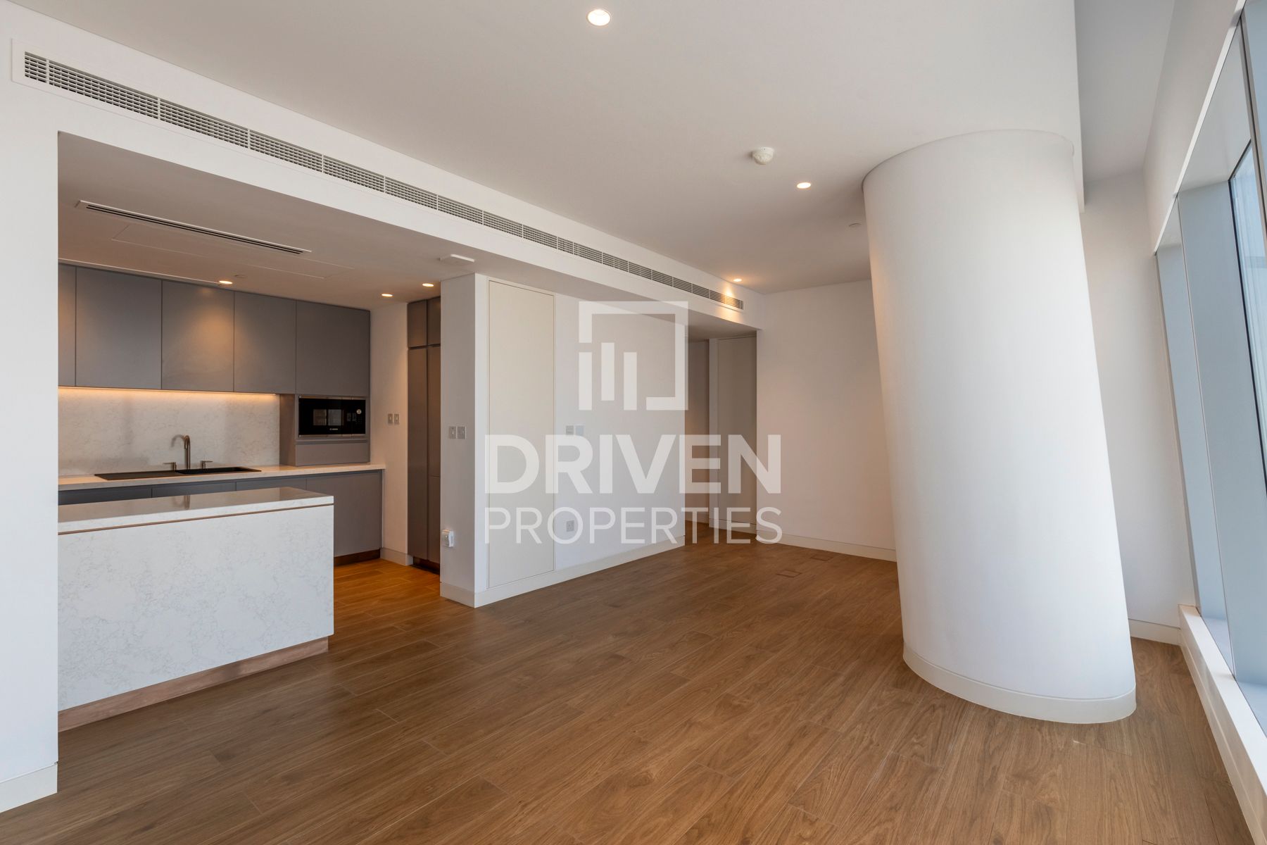 Modern Layout Ready to move-in Sea View