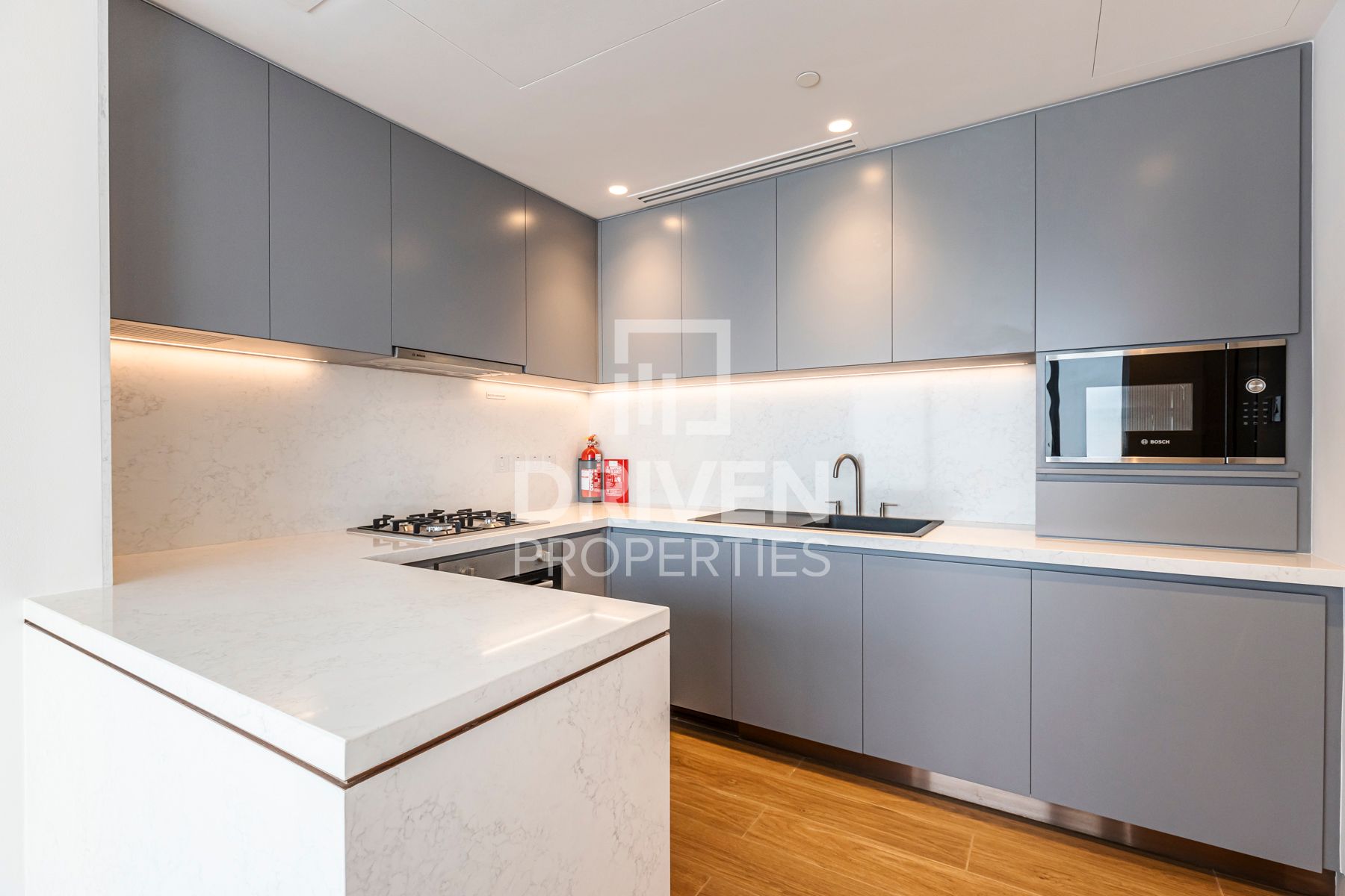 Modern Layout Ready to move-in Sea View