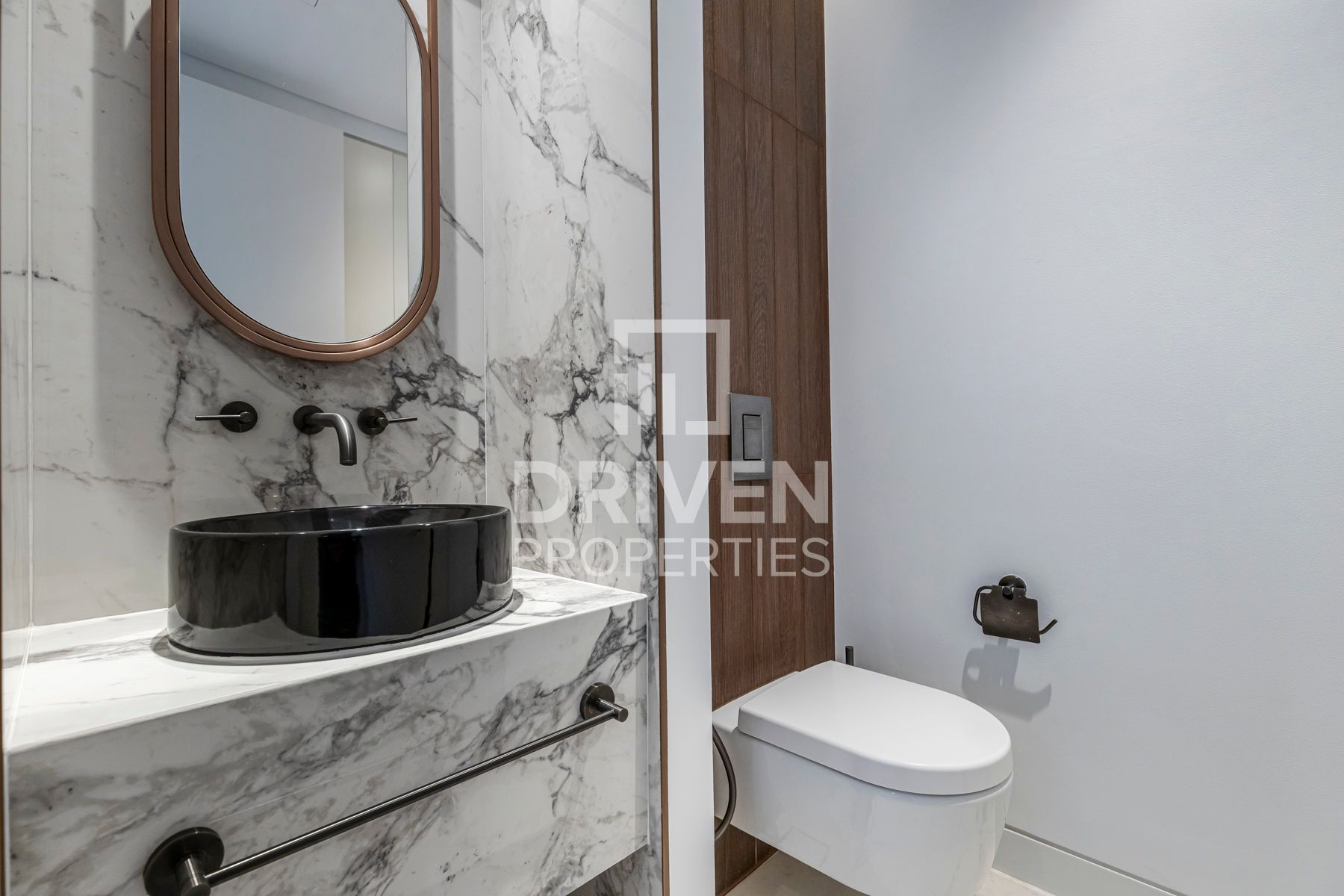 Modern Layout Ready to move-in Sea View