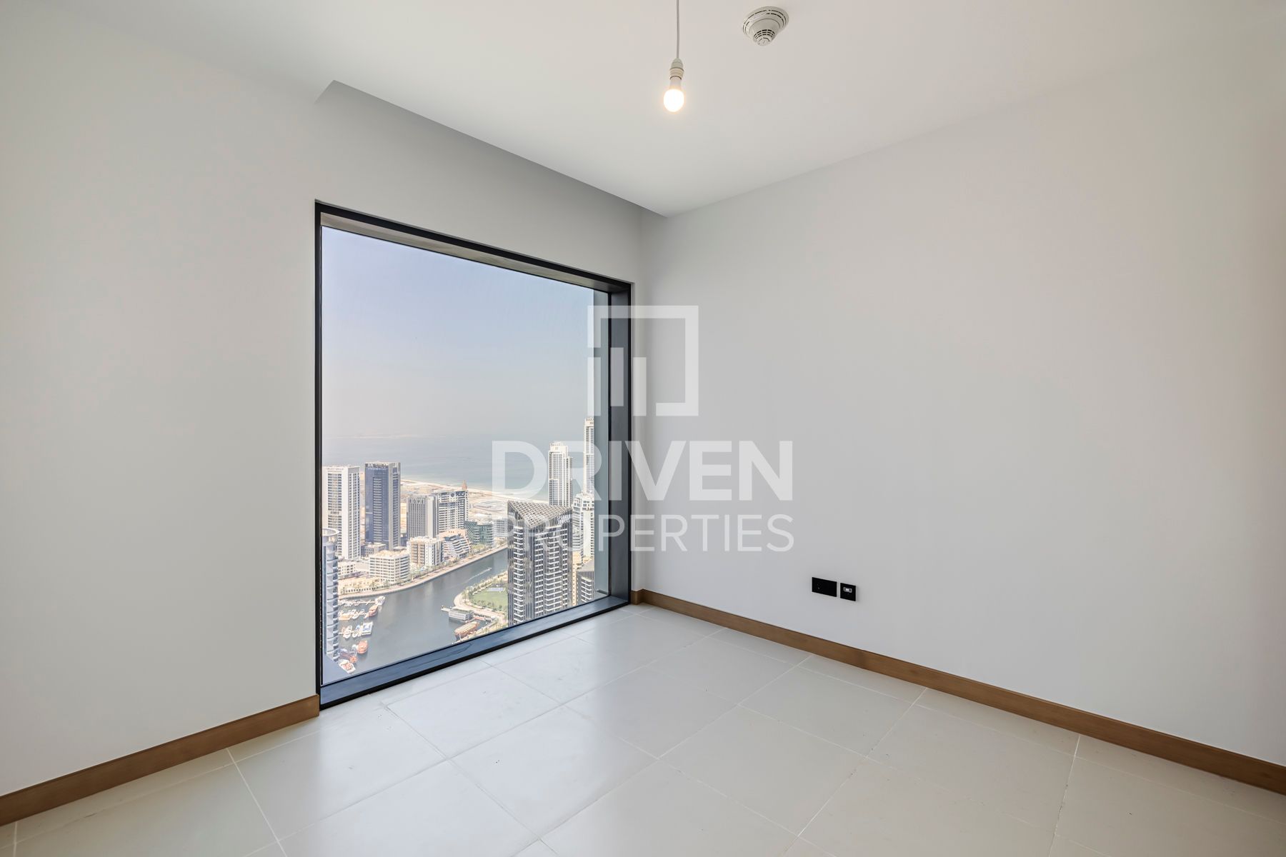 High Floor Sea View Ready to Move In