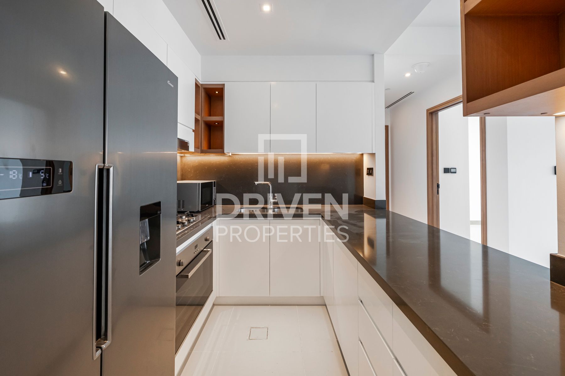 Modern and Well Maintained Ready to Move In