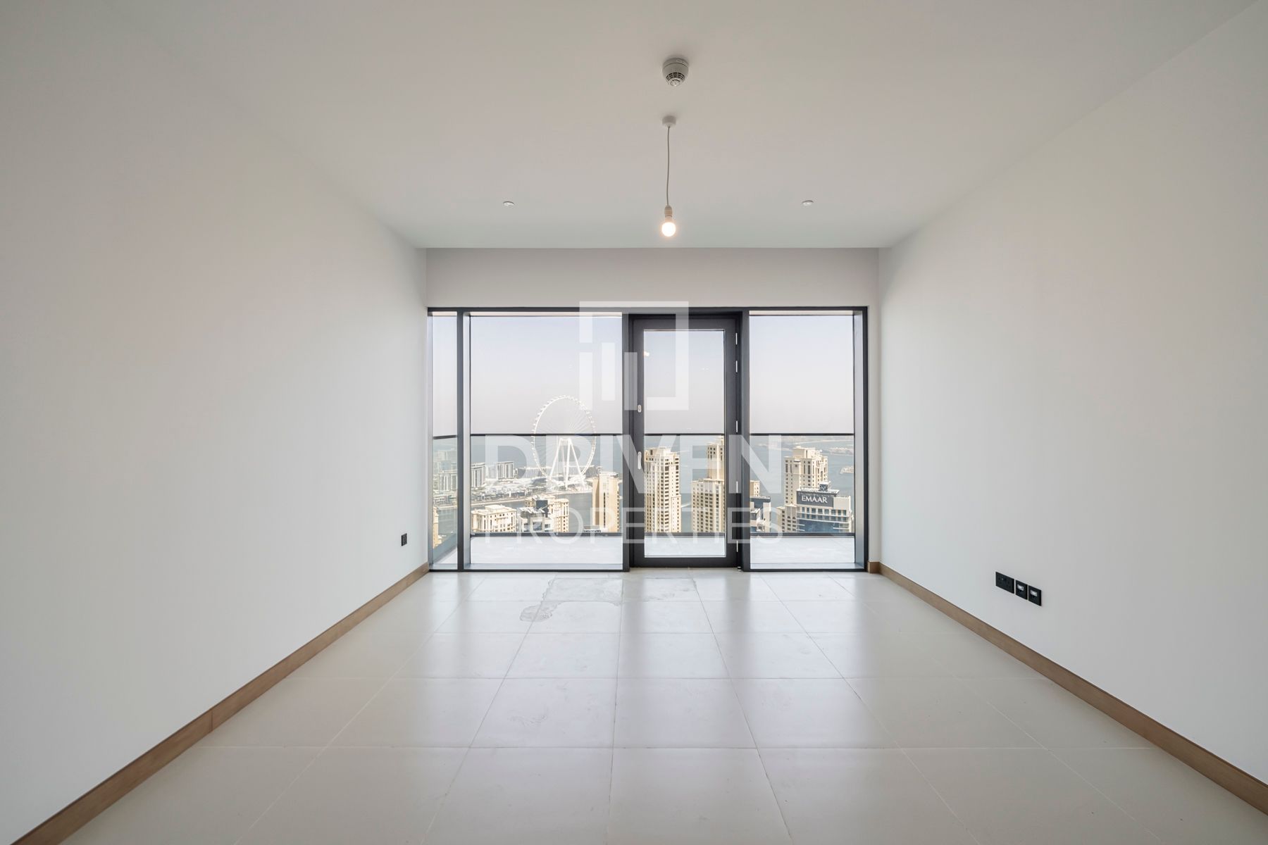 Modern and Well Maintained Ready to Move In