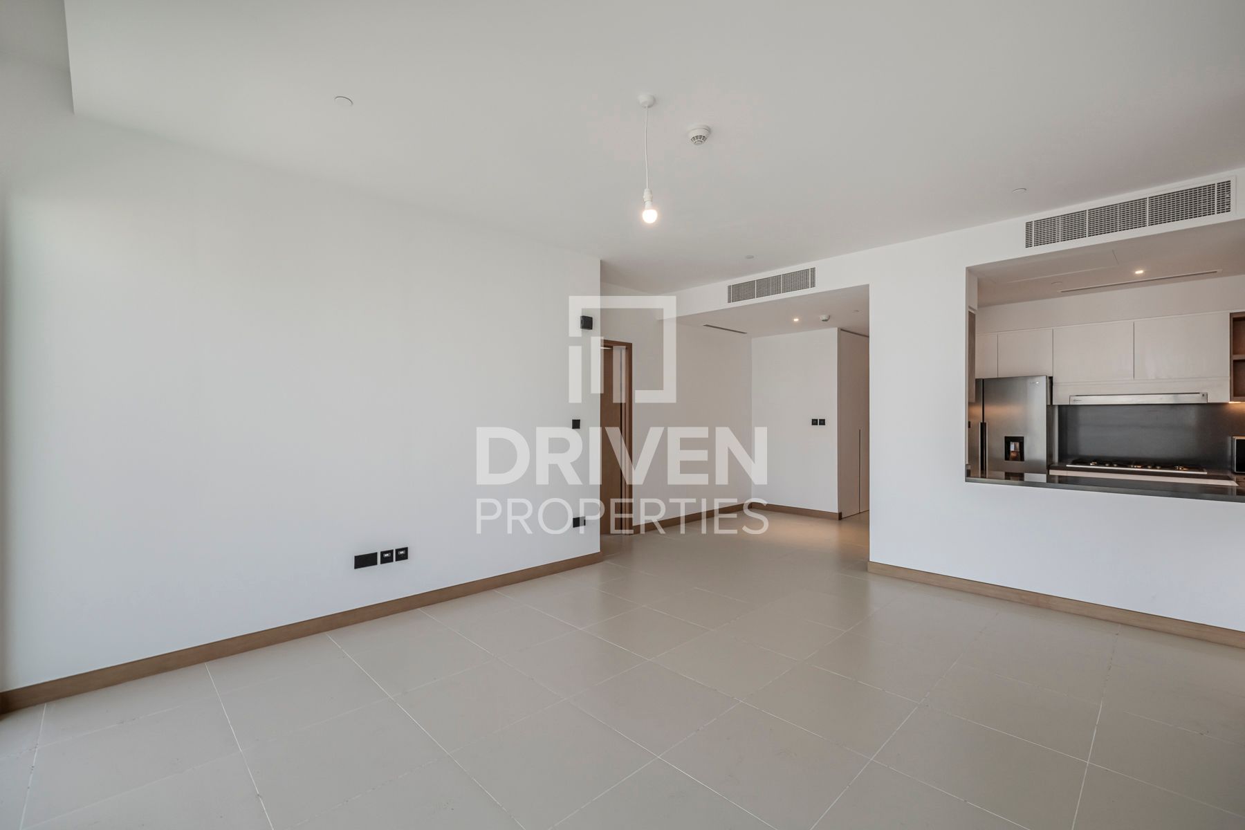 Modern and Well Maintained Ready to Move In