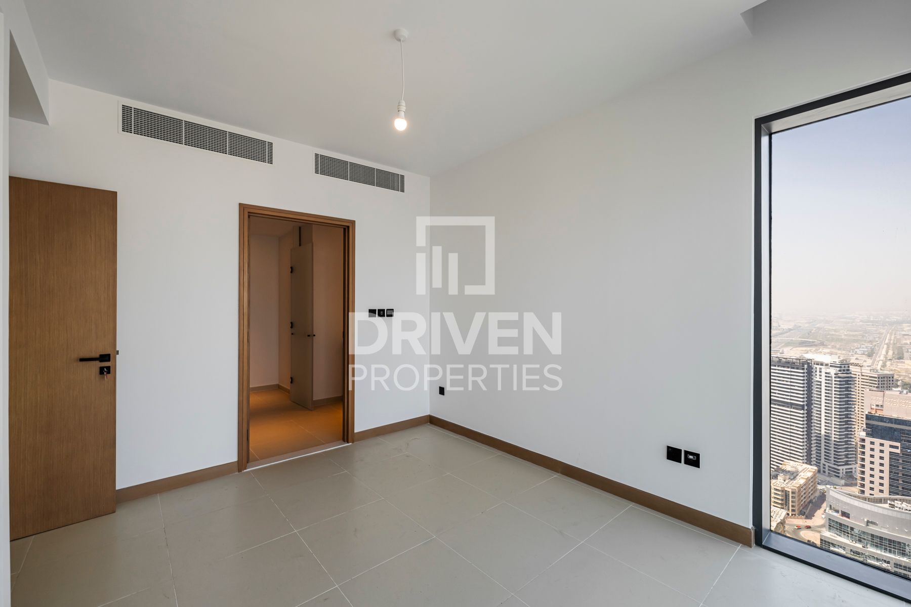 High Floor Sea View Ready to Move In