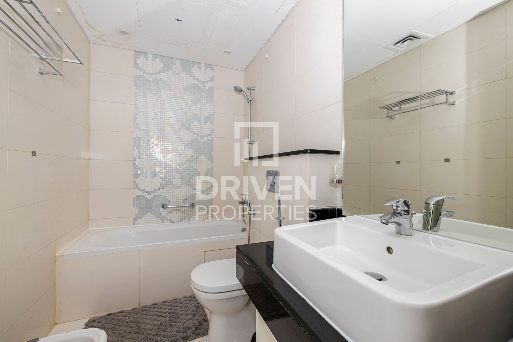 High Floor Burj Khalifa View Furnished Apartment