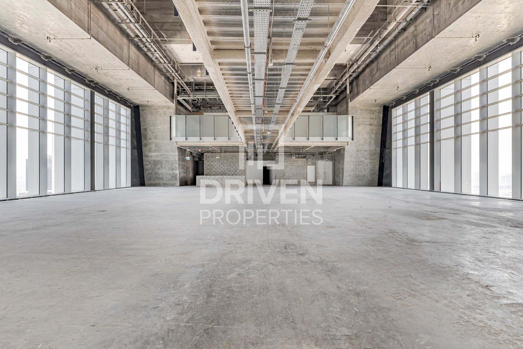 Huge Retail Space High Floor Stunning View