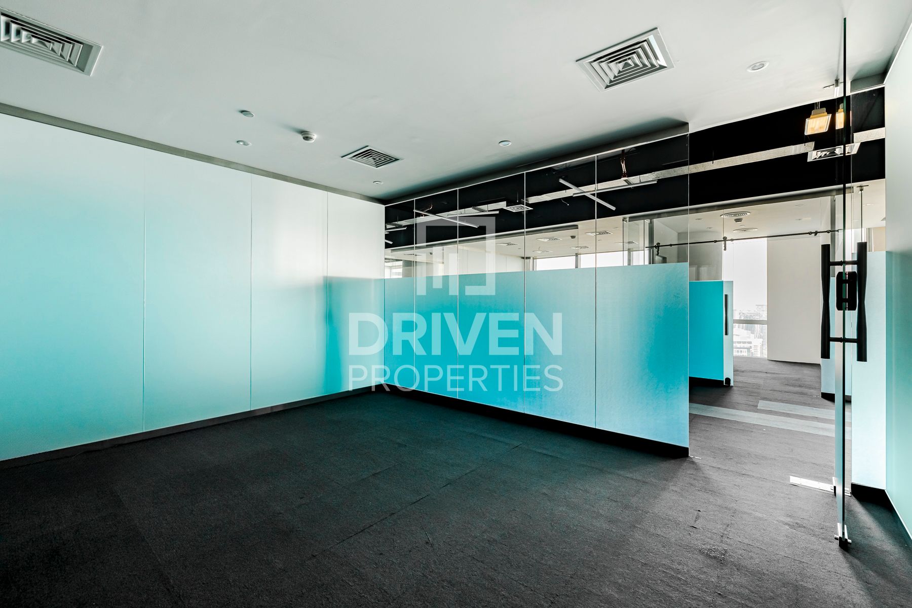 Fully Fitted Office High Floor with Canal View