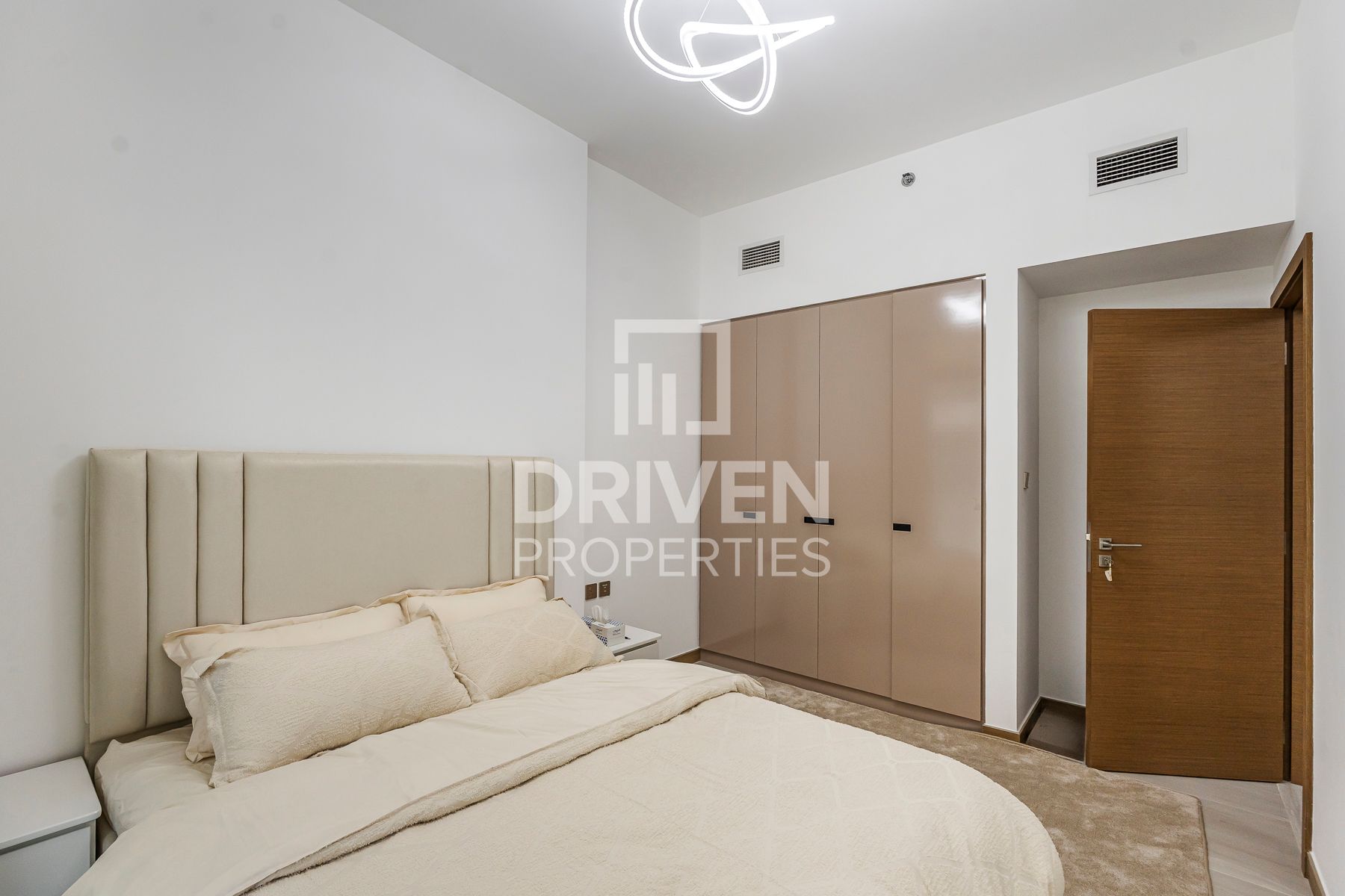 Vacant and Brand New Payment Plan Canal View