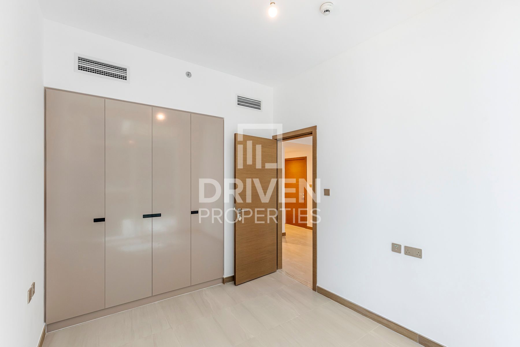 2 Years Payment Plan High Floor Vacant