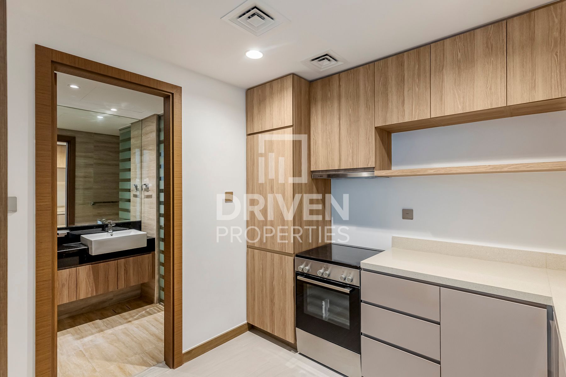 2 Years Payment Plan High Floor Vacant