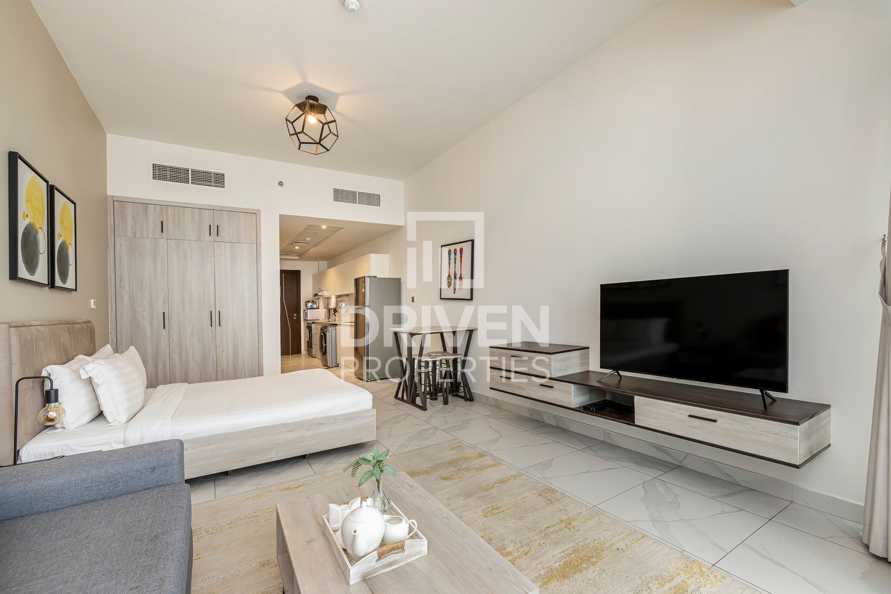 Huge Layout Canal View Furnished Apartment