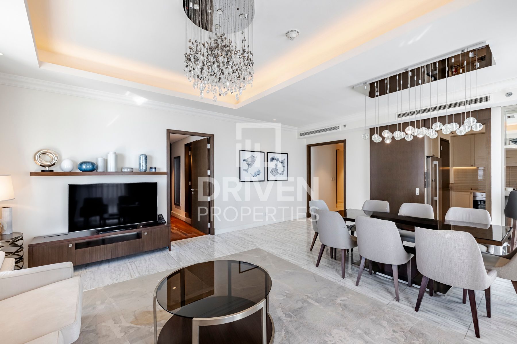 Burj and Fountain Views Maids Room Serviced