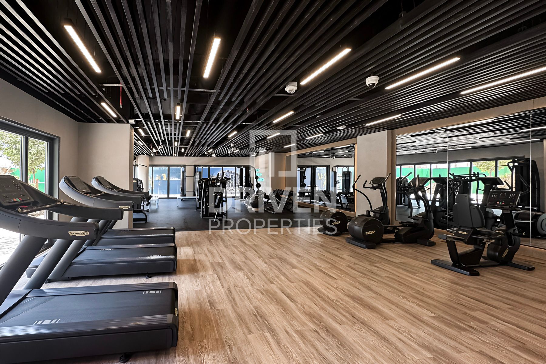 Spacious Layout Park View Genuine Resale