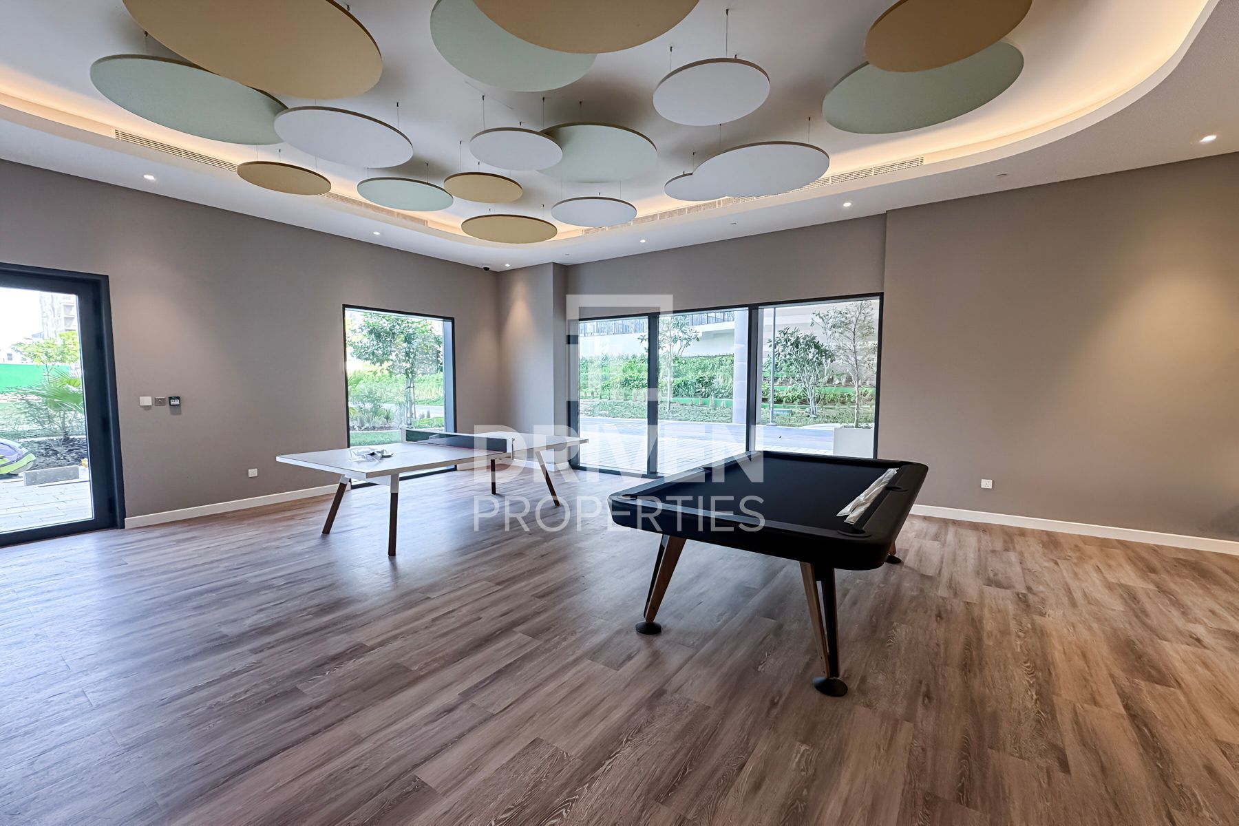 Spacious Layout Park View Genuine Resale