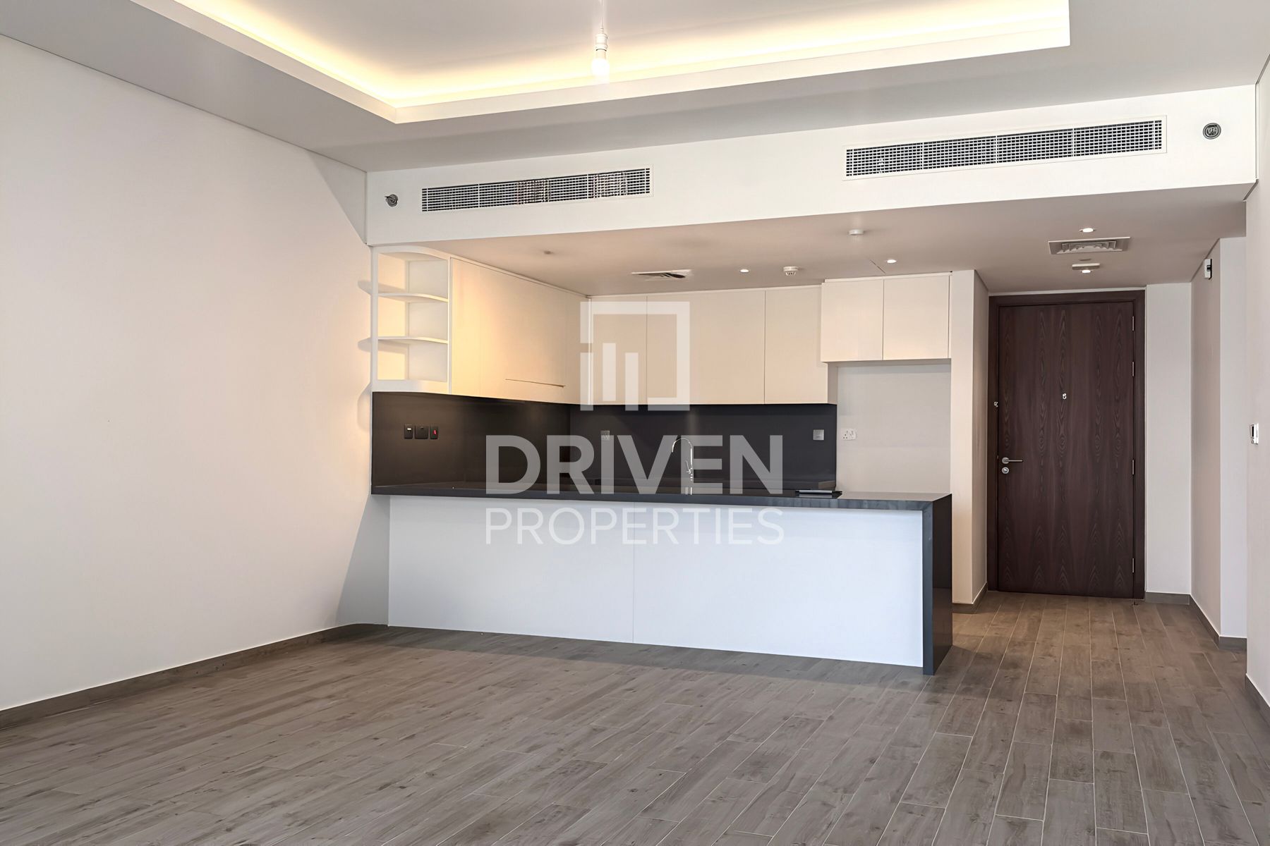 Spacious Layout Park View Genuine Resale