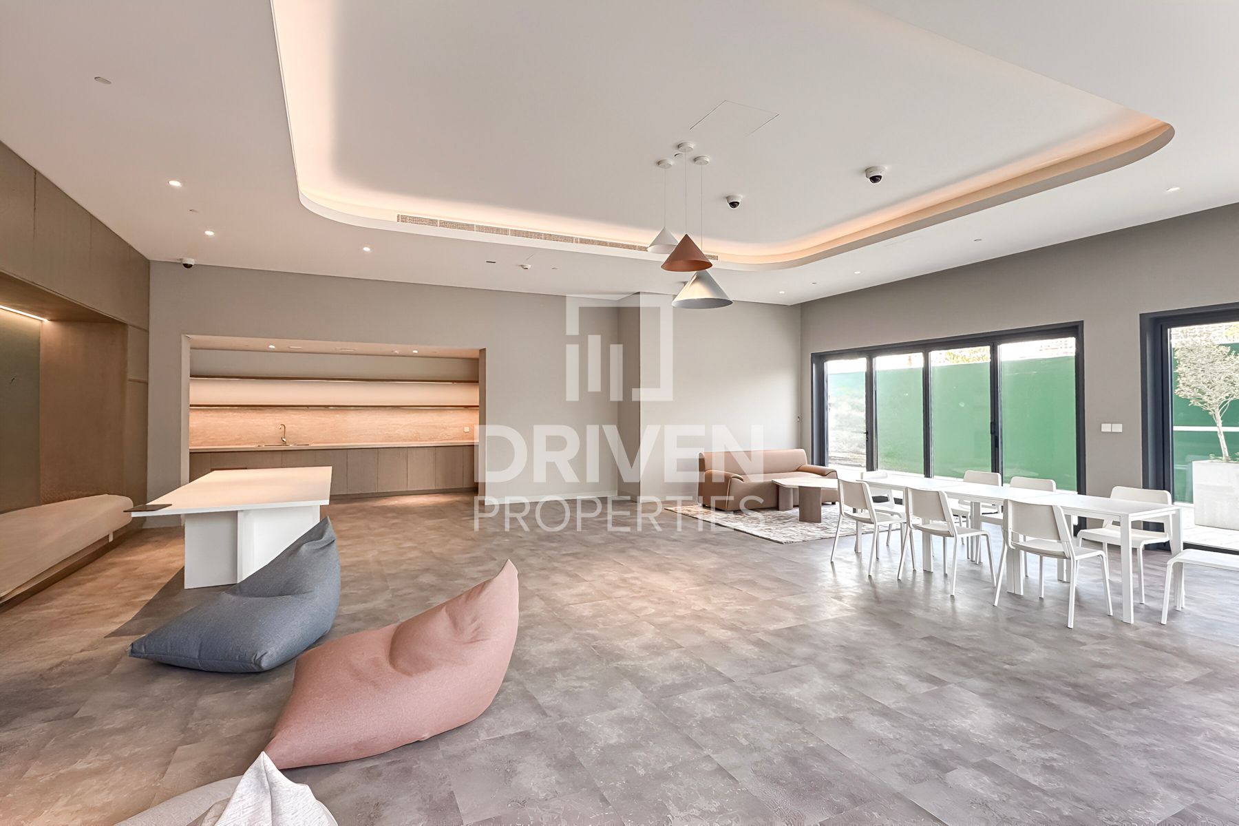 Spacious Layout Park View Genuine Resale