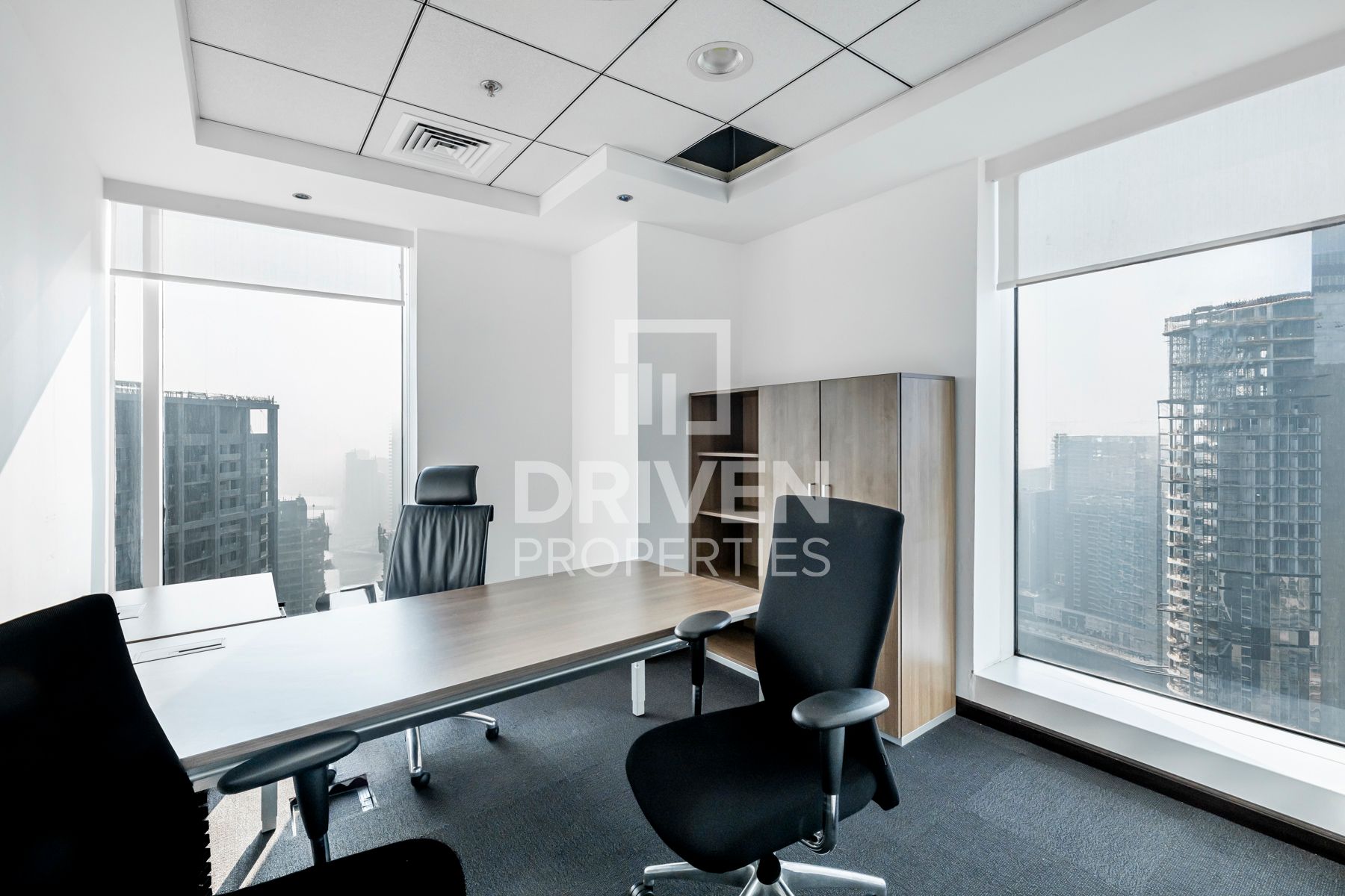 Vacant Now Private Office Close to Metro