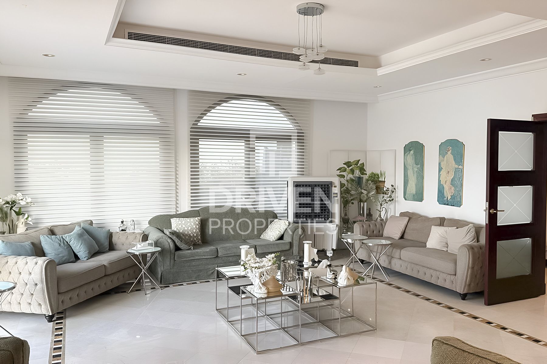 5 bedroom villa for rent in Garden Homes Frond L | Luxury Villa Fully Furnished Private Beach 5 bedroom villa for rent in Garden Homes Frond L. Luxury Villa Fully Furnished Private Beach