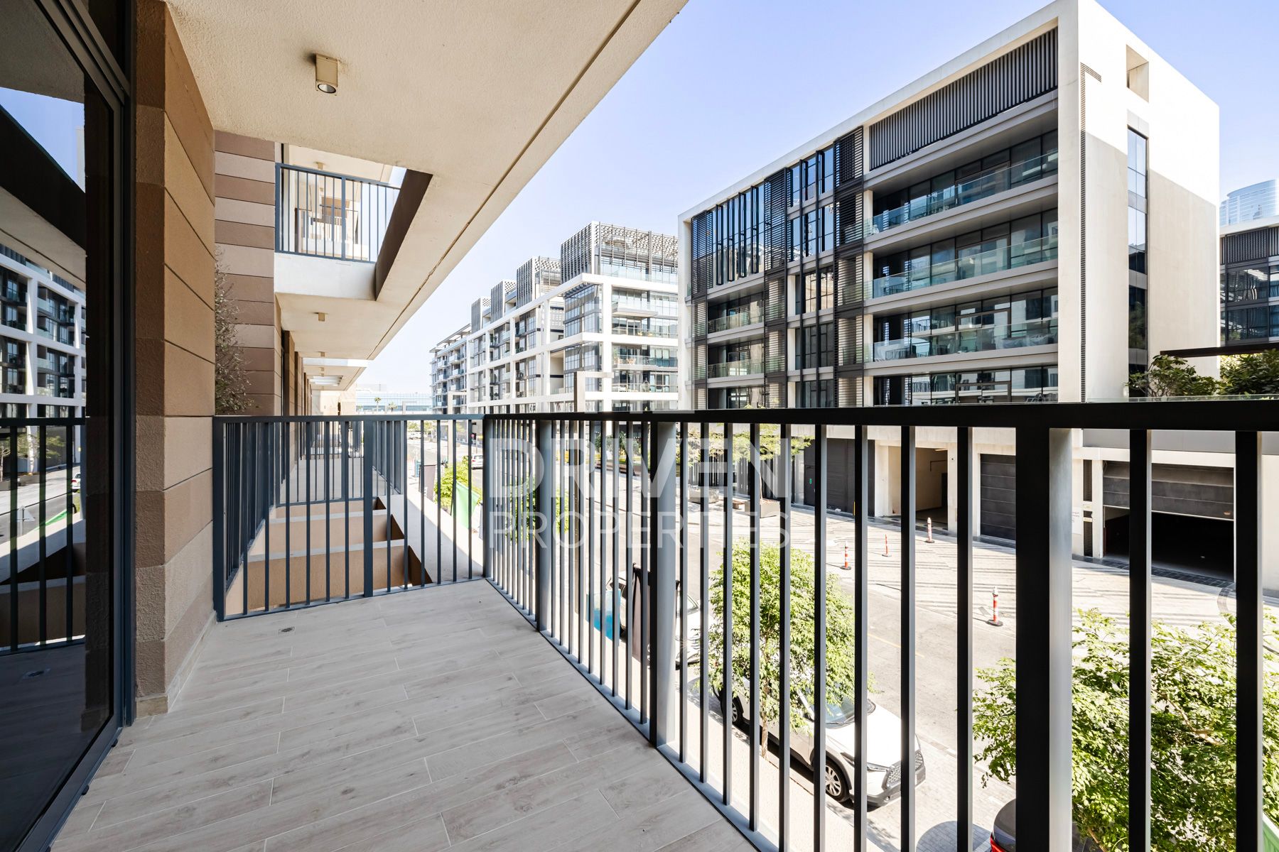 Brand New Premium Unit Ready to Move In