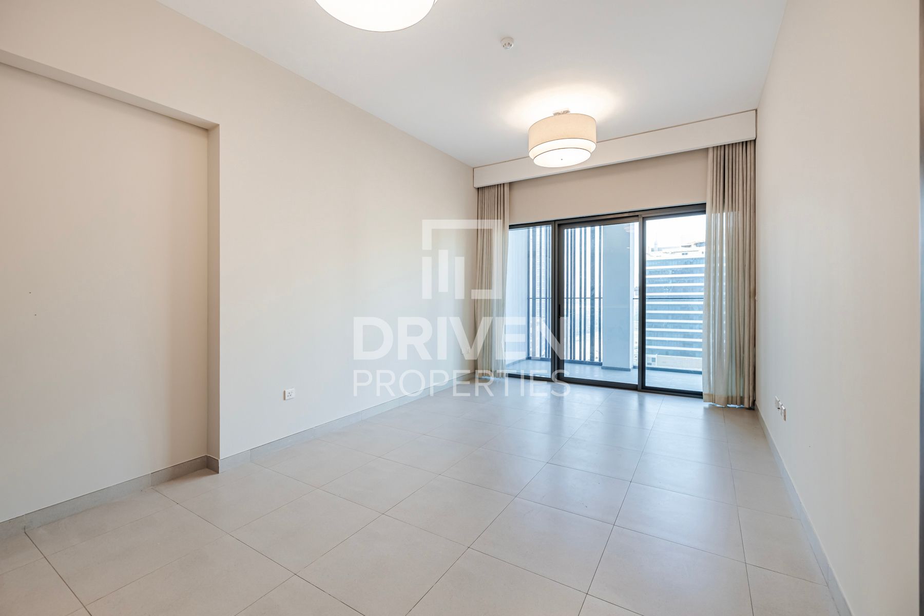 Modern Design Spacious Layout Prime Location