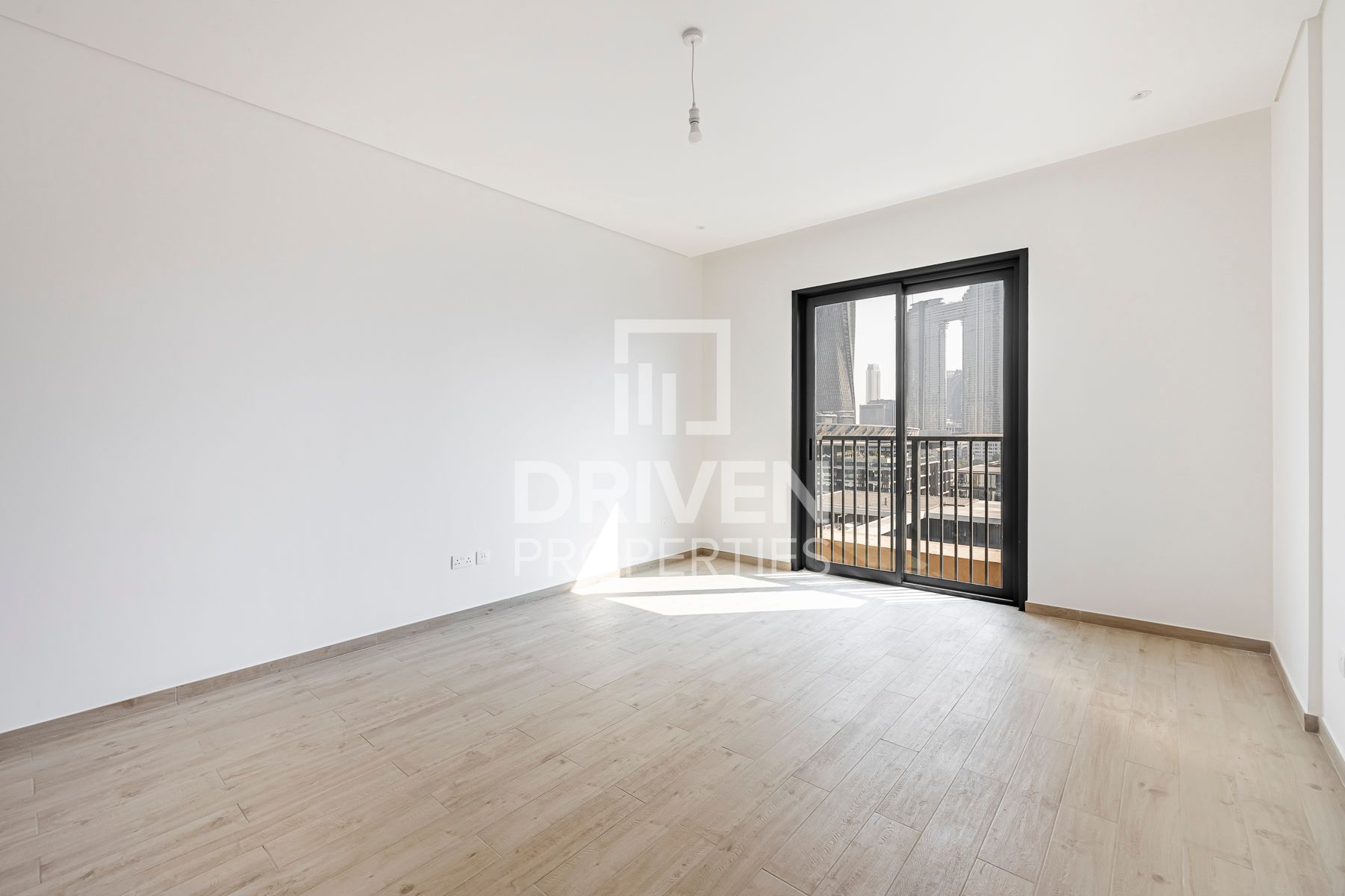 Top Floor with Burj and City Views Spacious