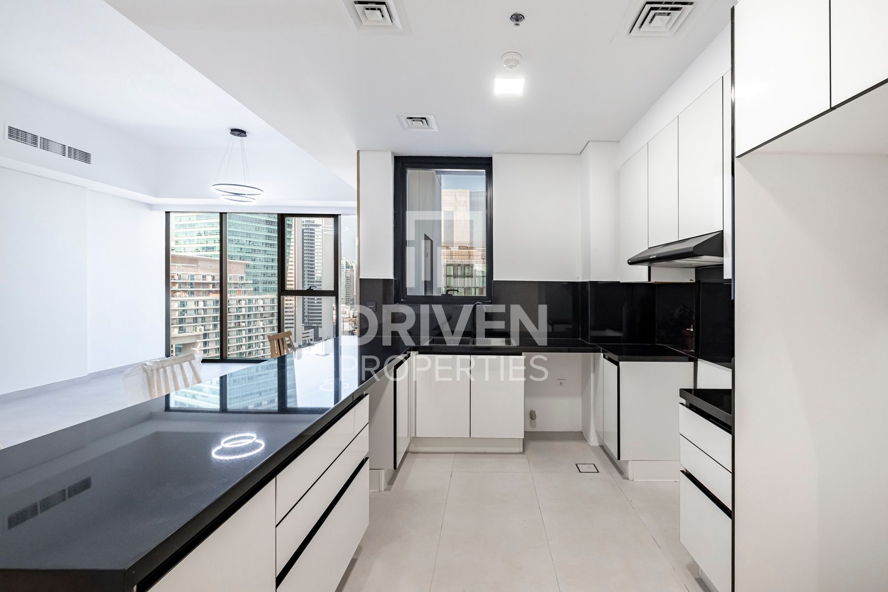 Multiple Unit 1 month Free Rent Elegant Finish