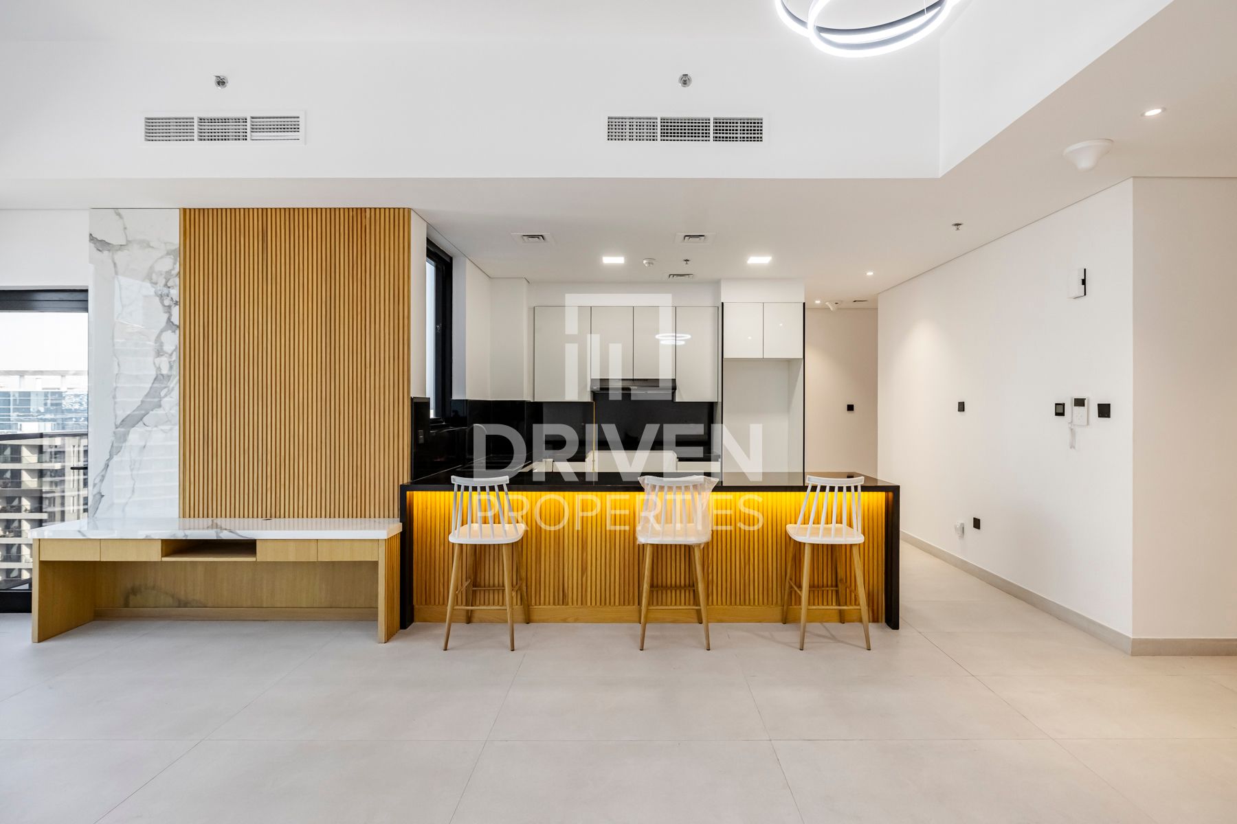 Multiple Unit 1 month Free Rent Elegant Finish