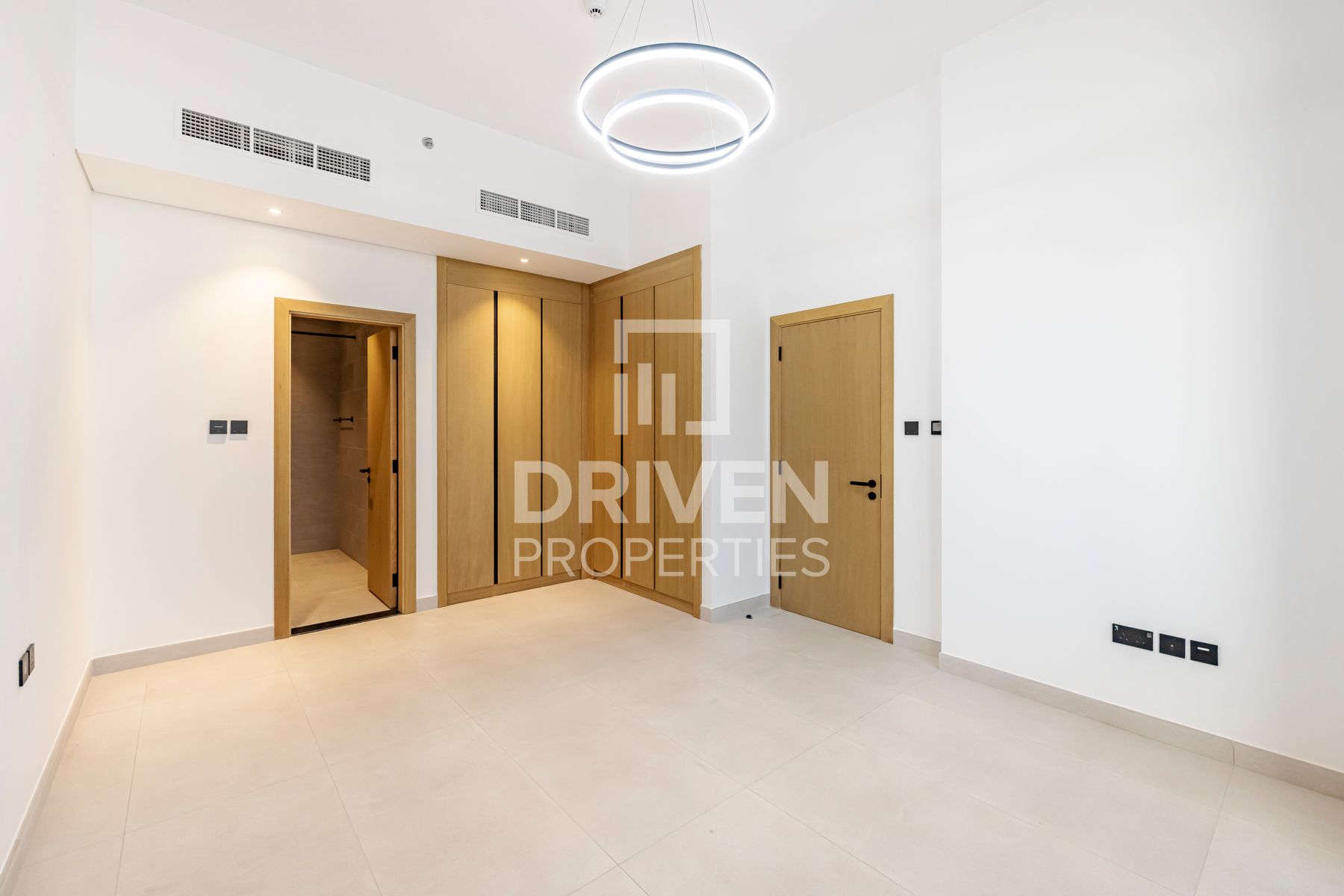 Multiple Unit 1 month Free Rent Elegant Finish